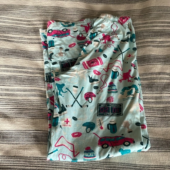 Adorable Hockey Mom PJ pants - Picture 8 of 8
